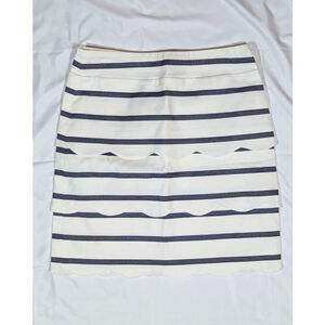 J. McLaughlin Nautical Stripe Skirt Size 6 White Navy Scalloped Hem
